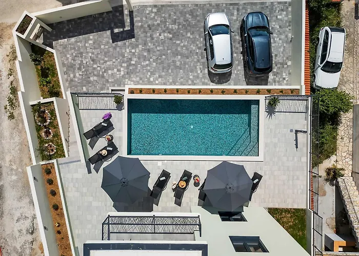 Villa Bava - Swimming Pool With Sea View